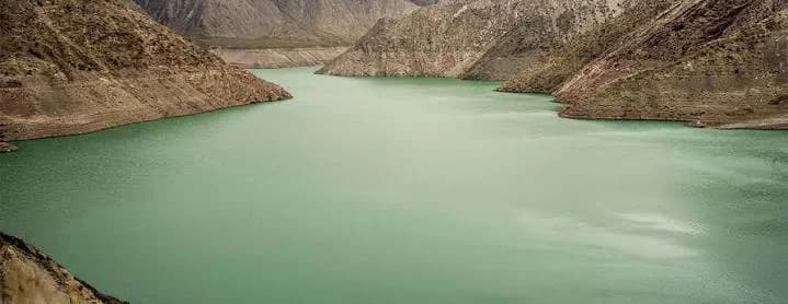 Crece el caudal de agua en los diques de la provincia