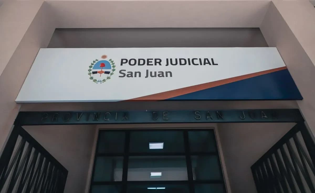 Condenaron a 10 años de prisión a una mujer que explotó sexualmente a su hija desde los 7 años