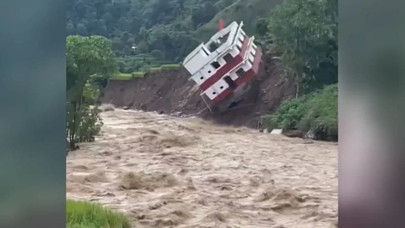 Nepal vuelve a enfrentar una tragedia, deslizamientos dejan 21 muertos
