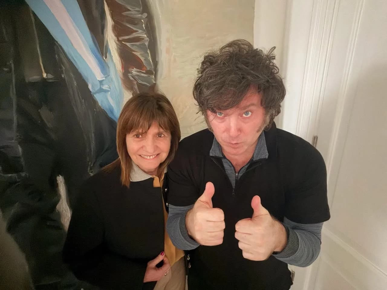 La imagen de Patricia cae 7 puntos en medio de la pelea con los Milei