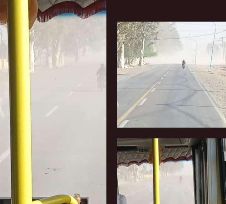 Alerta: Esta es la visibilidad cuando hay viento Zonda en la calle Zapata antes de Ruta 20