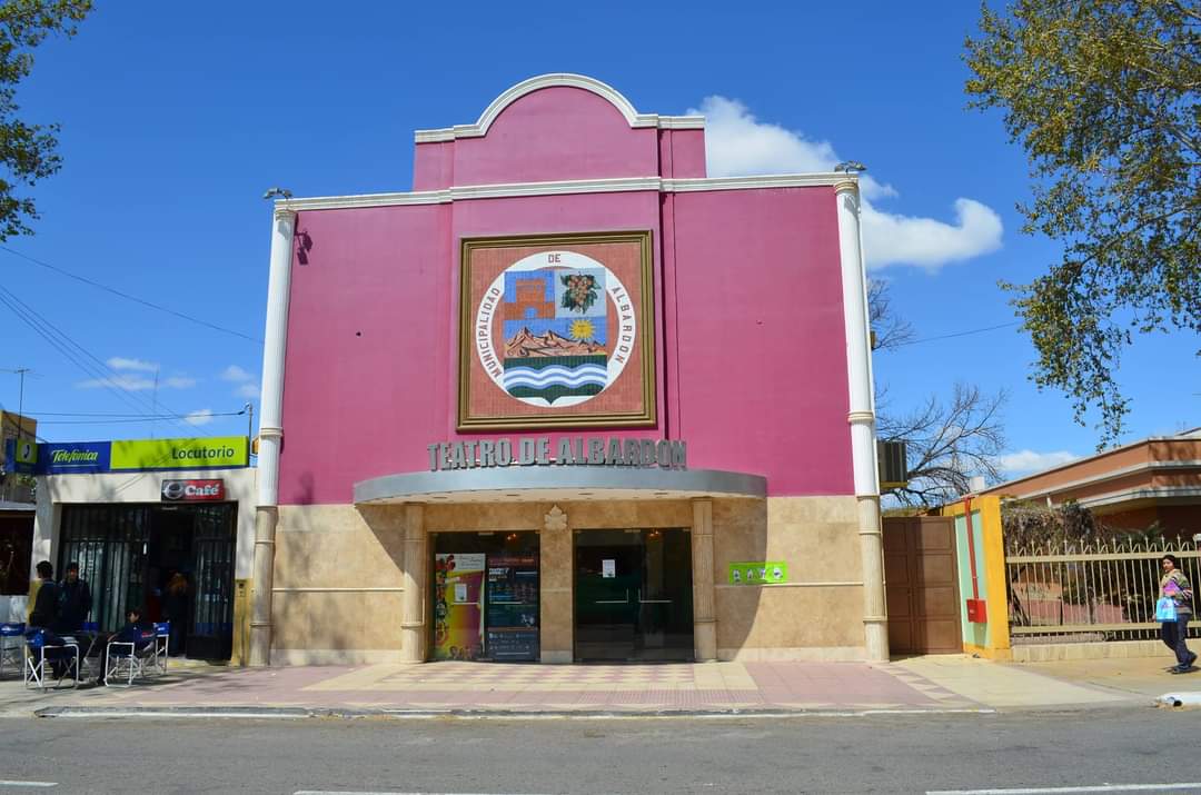 Música y Danza en el Cine Teatro Albardón