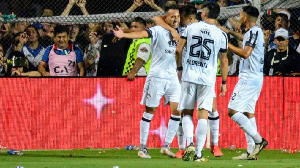 ¡Central Córdoba en su hora más gloriosa! Se consagró campeón de la Copa Argentina ante Vélez y jugará la Libertadores