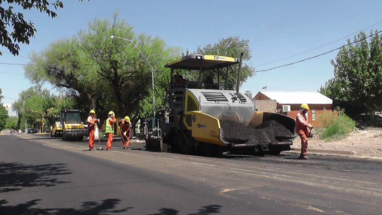 Albardón: Comenzó con el proceso de pavimentación de sus calles