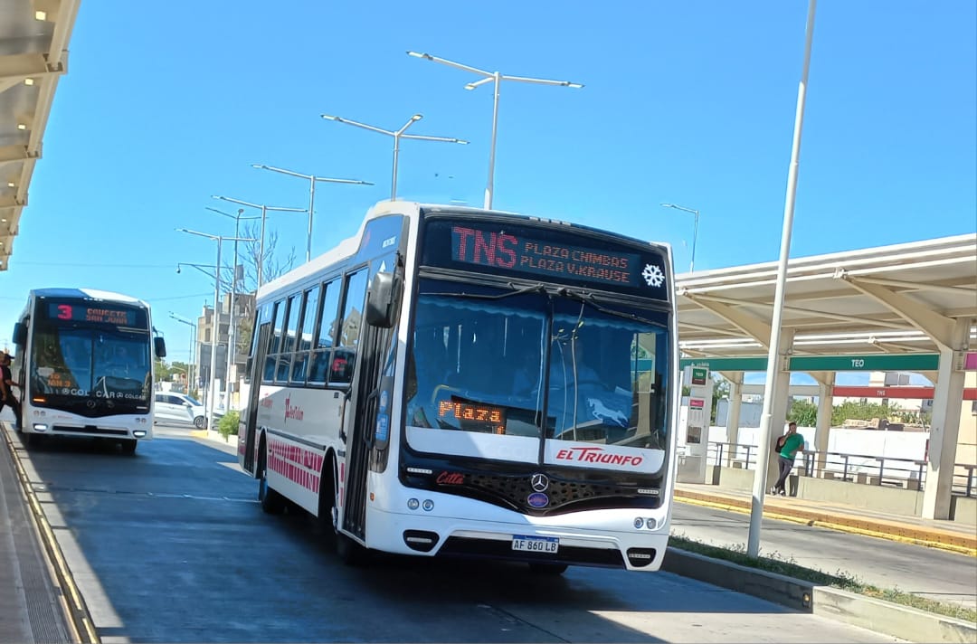 Según los usuarios, la mitad de los colectivos de la Red Tulum no funciona con aire acondicionado