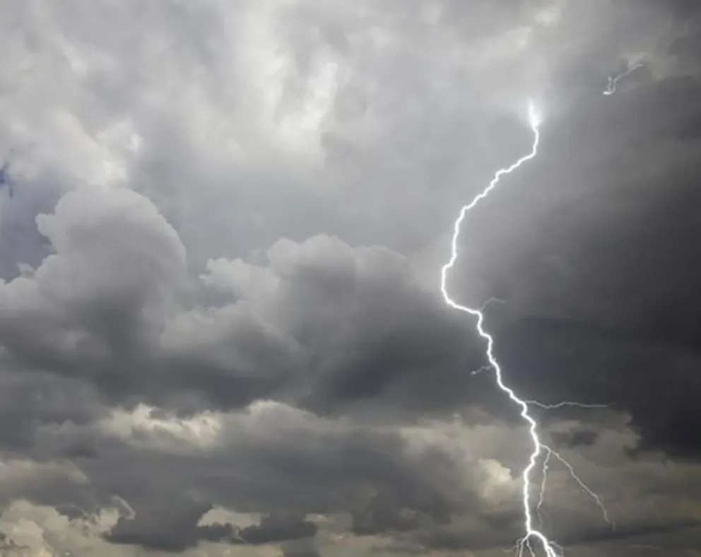 Martes caluroso con pronóstico de tormentas