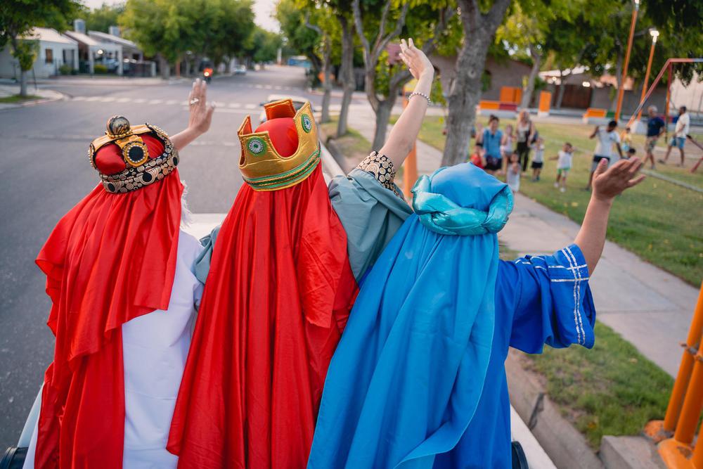 Los Reyes Magos llegan a Santa Lucía con muchas sorpresas para los más pequeños